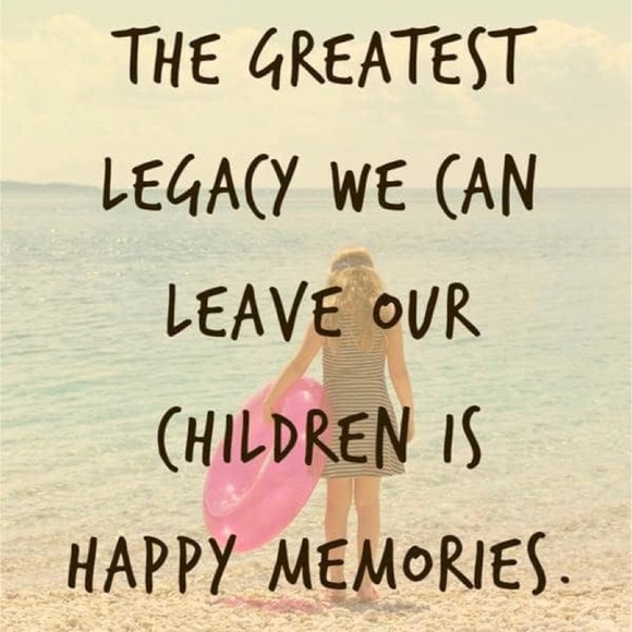 Meet your Posher, Jennifer - Picture 3 of 3